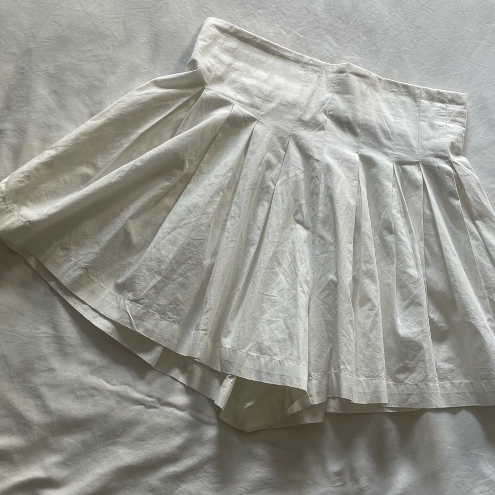 NWOT FREE PEOPLE PLEATED SHORT